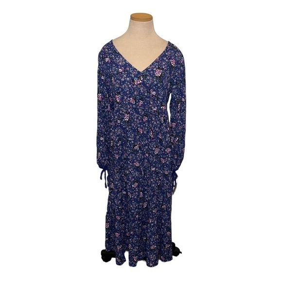 NWT Live To Be Spoiled Dress Size L - Picture 2 of 10